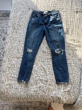 Abercrombie & Fitch Dark Blue Ripped Skinny Jeans